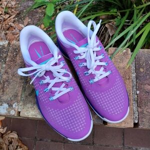 Nike Lunarlon golf shoe